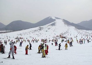 吉林风景——千叶湖滑雪场