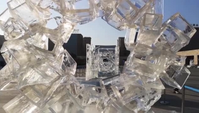 一分钟短视频：“一箭三雕”看冰雕雪雕现代雕塑